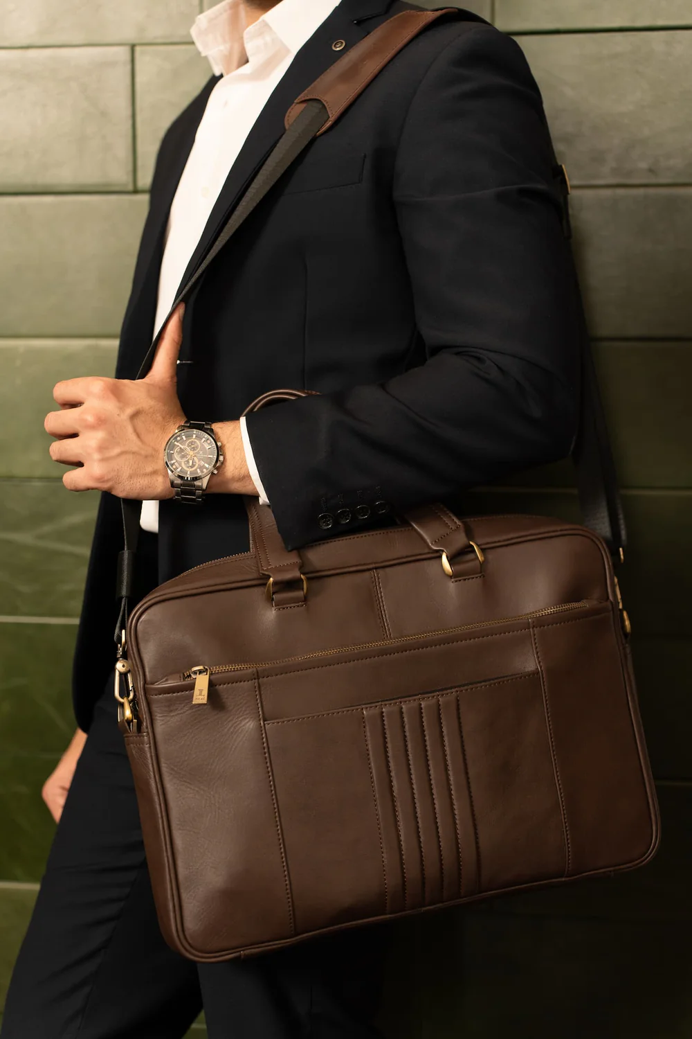 Hobbit Men's Full Grain Leather Laptop Bag | Walnut Brown | 100% Real Leather Executive Briefcase