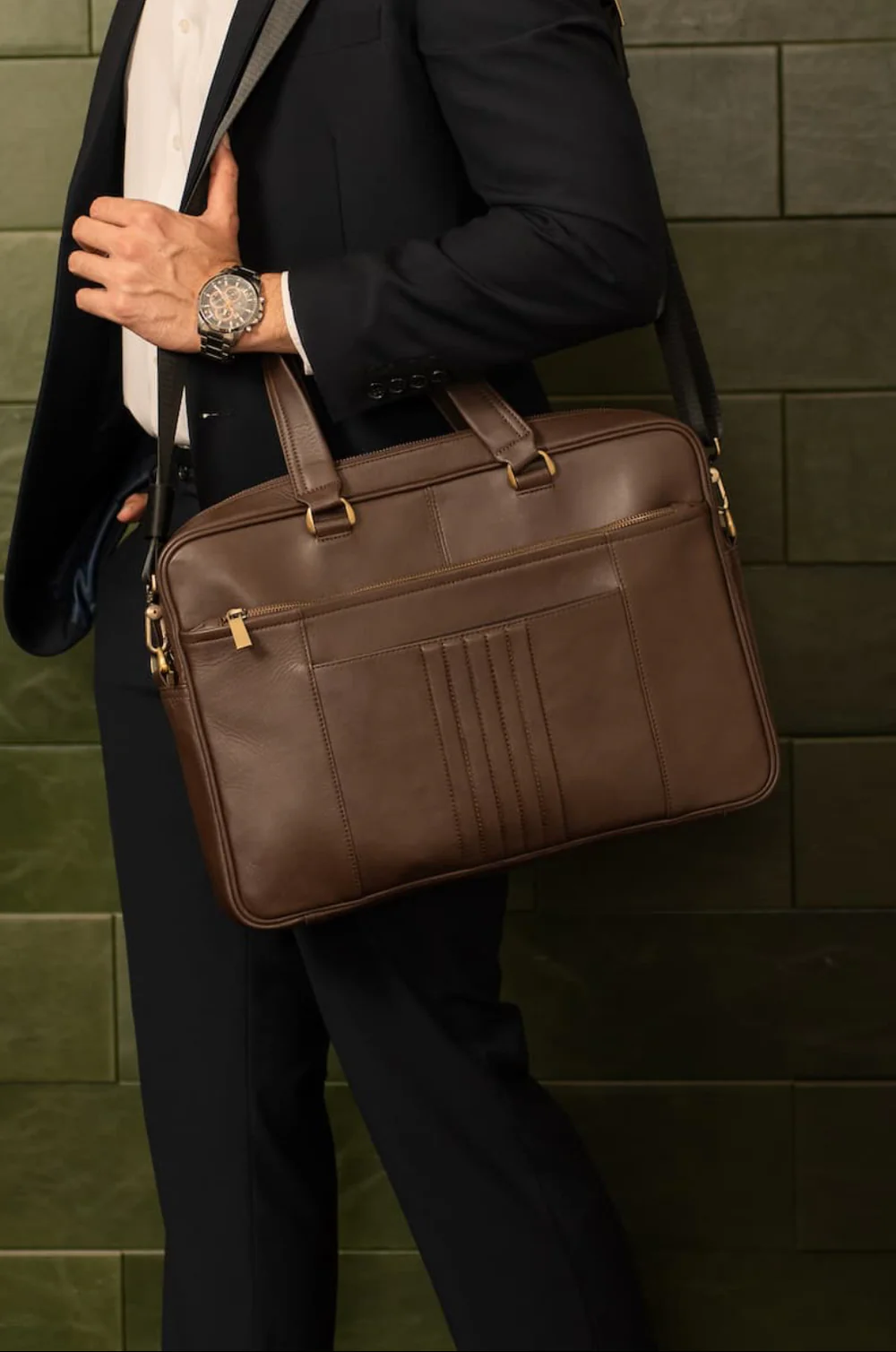 Hobbit Men's Full Grain Leather Laptop Bag | Walnut Brown | 100% Real Leather Executive Briefcase